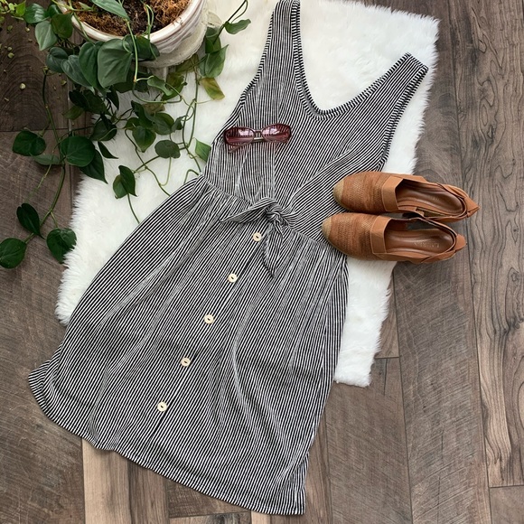 Caution To The Wind Dresses & Skirts - Caution to the wind } striped tie front dress SZ L